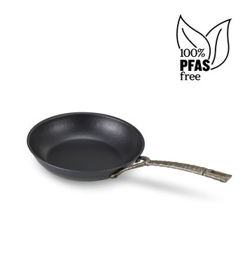 Artist frying pan